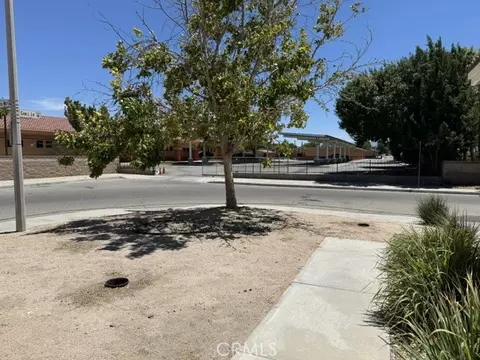 Exterior - 2759 Legends, Lancaster, CA 93536 photo 10 of 12
