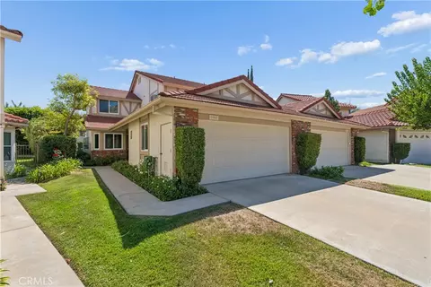 19562 Shadow Spgs, Los Angeles, CA 91326