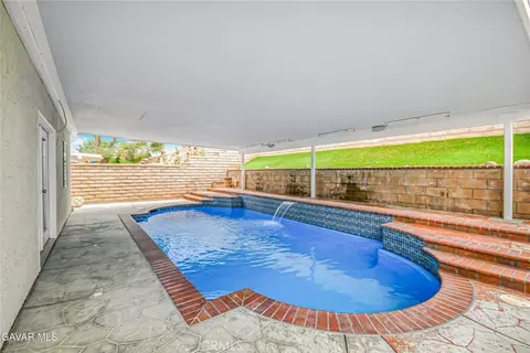 Exterior - 2810 Juniper Dr, Palmdale, CA 93550 photo 2 of 5