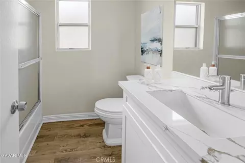 Bath - 2810 Juniper Dr, Palmdale, CA 93550 photo 1 of 5