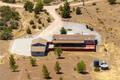 View/Area - 24900 Ponderosa, Tehachapi, CA 93561 photo 7 of 9