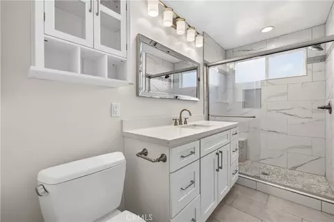 Bath - 18600 Gilmore St, Reseda, CA 91335 photo 1 of 3