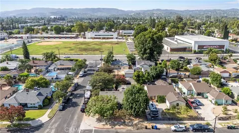 View/Area - 18600 Gilmore St, Reseda, CA 91335 photo 4 of 4