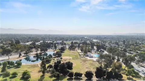 View/Area - 18600 Gilmore St, Reseda, CA 91335 photo 2 of 4