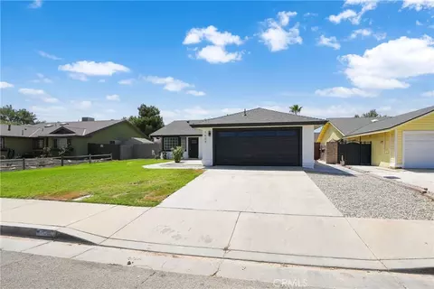 Exterior - 1608 Lobo Ct, Lancaster, CA 93535 photo 3 of 10