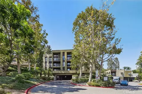 898 Temple Ter #122, Los Angeles, CA 90042