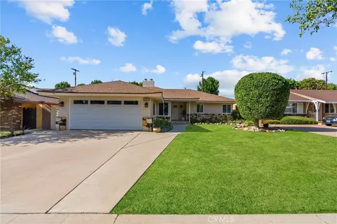 15933 Tupper St, North Hills, CA 91343