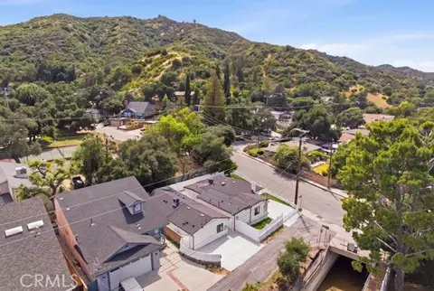 View/Area - 10012 Plainview Ave, Tujunga, CA 91042 photo 4 of 4
