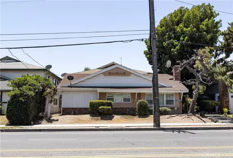 18032 Burbank Blvd, Encino, CA 91316