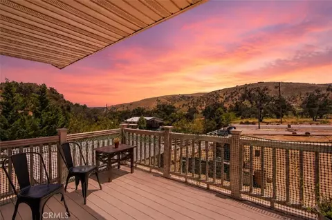Exterior - 871 Lebec Rd, Lebec, CA 93243 photo 10 of 10