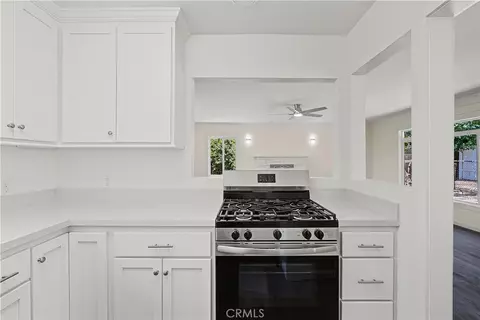 Kitchen - 2538 Woodlyn Rd, Pasadena, CA 91107 photo 2 of 2