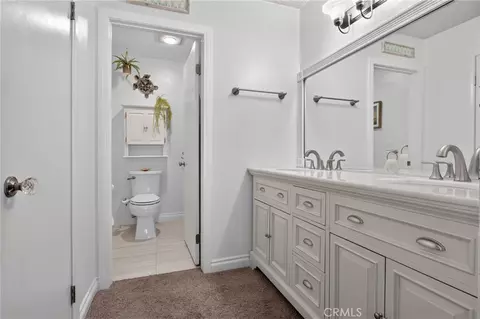 Bath - 6491 Twin Circle Ln #5, Simi Valley, CA 93063 photo 2 of 5