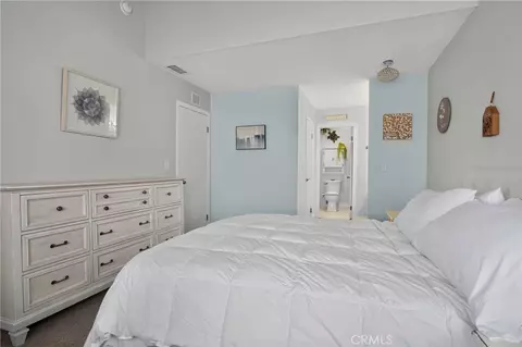 Bedroom - 6491 Twin Circle Ln #5, Simi Valley, CA 93063 photo 3 of 8