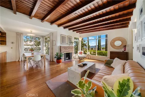 1011 W W Mtn, Glendale, CA 91202