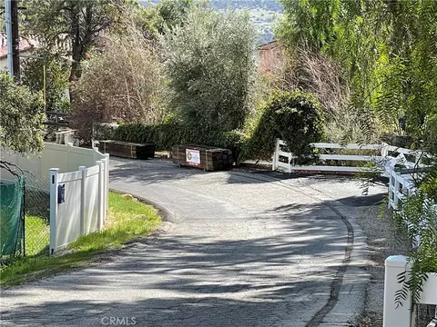 6000 Lapworth Dr, Agoura Hills, CA 91301