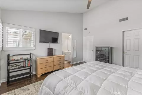 Bedroom - 6017 Oldenberg, Simi Valley, CA 93063 photo 6 of 8