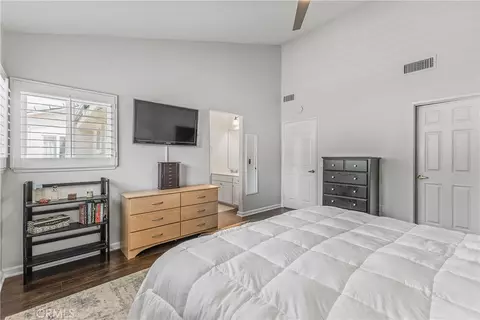 Bedroom - 6017 Oldenberg, Simi Valley, CA 93063 photo 6 of 8