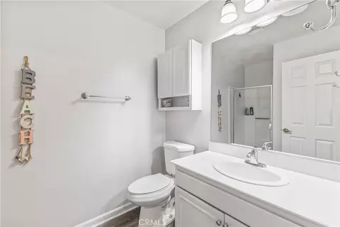 Bath - 6017 Oldenberg, Simi Valley, CA 93063 photo 1 of 4