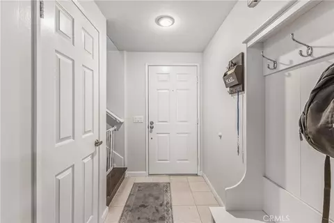 Entry Way - 6017 Oldenberg, Simi Valley, CA 93063 photo 1 of 6