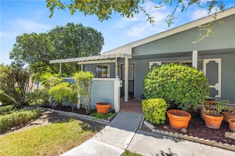 19231 Avenue Of The Oaks, Newhall, CA 91321