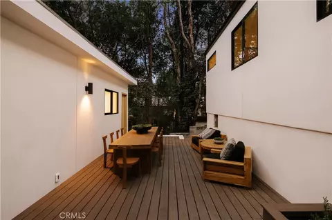 Exterior - 9452 Reverie Rd, Tujunga, CA 91042 photo 6 of 6