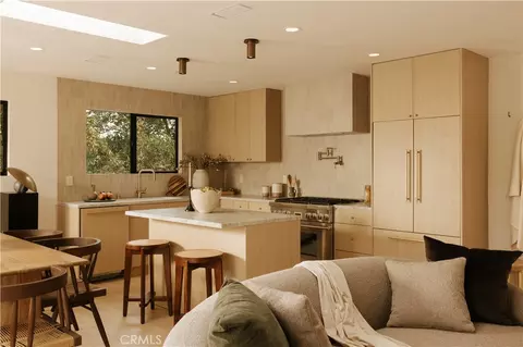 Kitchen - 9452 Reverie Rd, Tujunga, CA 91042 photo 1 of 5
