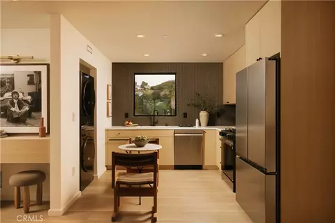 Kitchen - 9452 Reverie Rd, Tujunga, CA 91042 photo 5 of 5