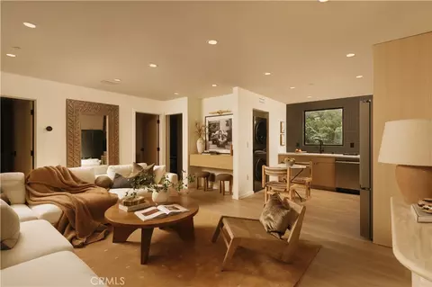 Living - 9452 Reverie Rd, Tujunga, CA 91042 photo 4 of 5