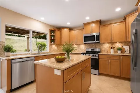 Kitchen - 2391 Timberlane, Simi Valley, CA 93063 photo 2 of 2