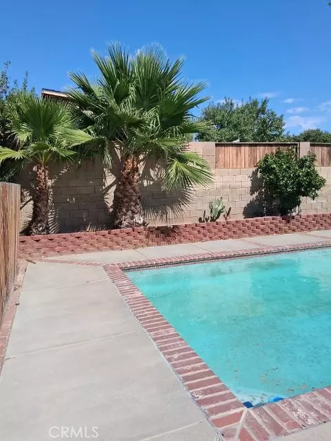 Exterior - 45036 Andale, Lancaster, CA 93535 photo 5 of 8