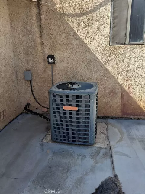 Exterior - 45036 Andale, Lancaster, CA 93535 photo 2 of 8