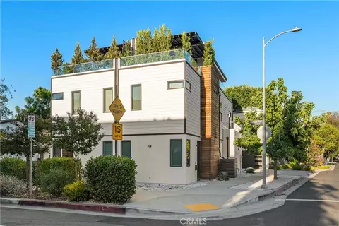 14659 Moorpark, Sherman Oaks, CA 91403