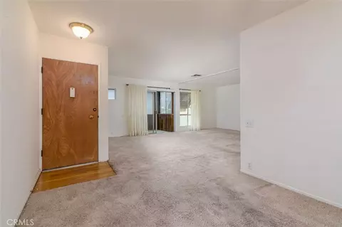 Living - 1901 Peyton Ave #W, Burbank, CA 91504 photo 1 of 4