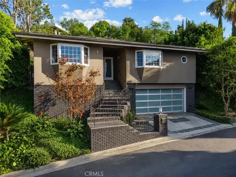 3862 Sherwood Pl, Sherman Oaks, CA 91423