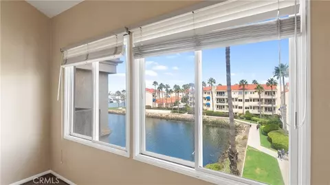 View/Area - 4235 Harbour Is, Oxnard, CA 93035 photo 5 of 9