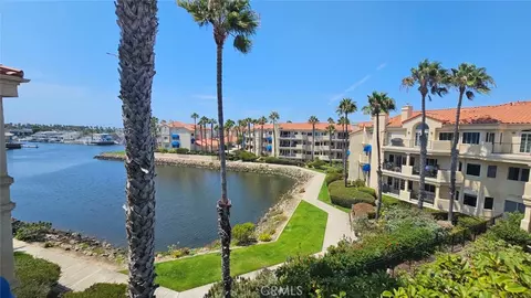 4235 Harbour Is, Oxnard, CA 93035 photo 2