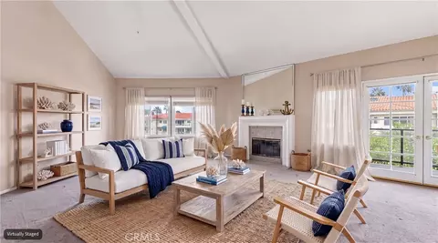 Living - 4235 Harbour Is, Oxnard, CA 93035 photo 1 of 10