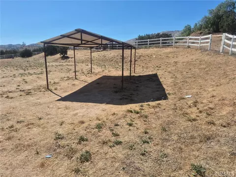 Exterior - 5319 Easy St, Acton, CA 93510 photo 2 of 9