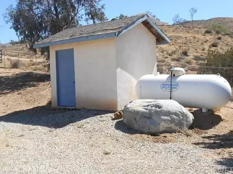 Exterior - 5319 Easy St, Acton, CA 93510 photo 9 of 9