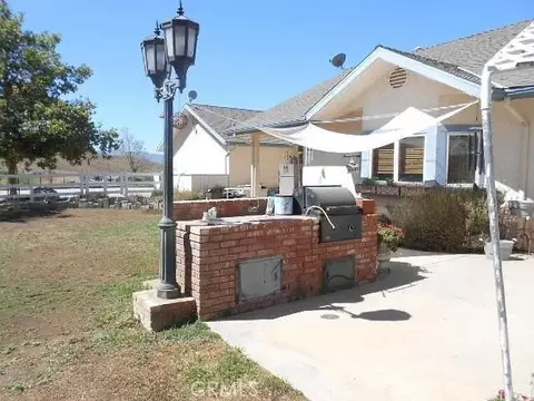 Exterior - 5319 Easy St, Acton, CA 93510 photo 7 of 9