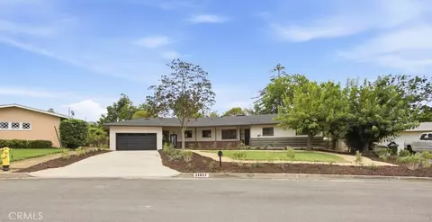 11817 Peach Tree Cir, Yucaipa, CA 92399