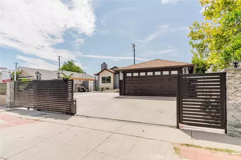 7725 Loma Verde Ave, Canoga Park, CA 91304