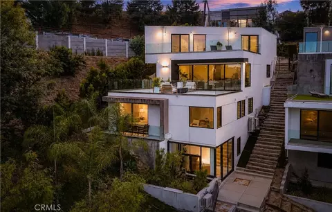 5170 Medina Rd, Woodland Hills, CA 91364