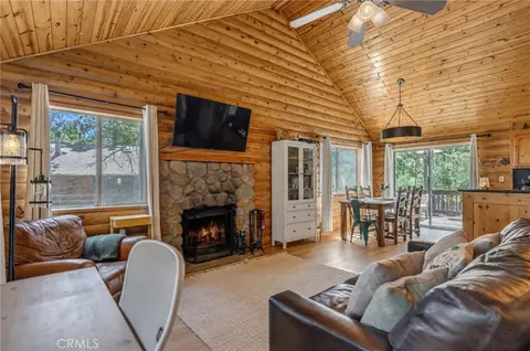 15324 Mil Potrero Hwy, Pine Mountain Club, CA 93222