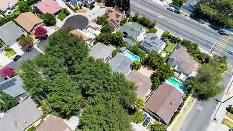 View/Area - 8012 Comanche, Winnetka, CA 91306 photo 2 of 6