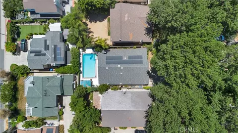 View/Area - 8012 Comanche, Winnetka, CA 91306 photo 3 of 6