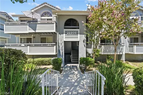 26806 Claudette St #323, Canyon Country, CA 91351