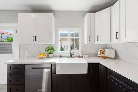 Kitchen - 1111 Elk, Glendale, CA 91205 photo 3 of 3