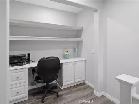 Entry Way - 28355 Mirabelle Ln, Saugus, CA 91350 photo 3 of 4