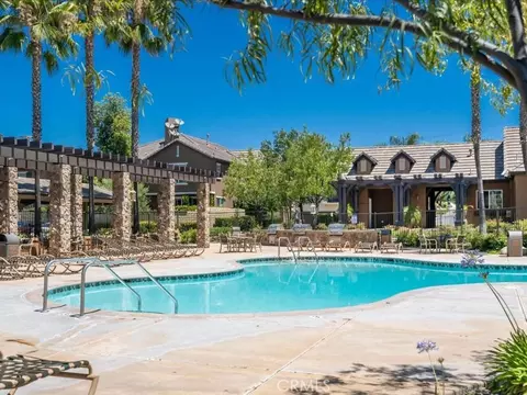 Exterior - 28355 Mirabelle Ln, Saugus, CA 91350 photo 6 of 11